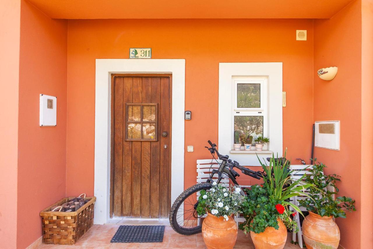 B89 - Porto Dona Maria Apartment Luz エクステリア 写真